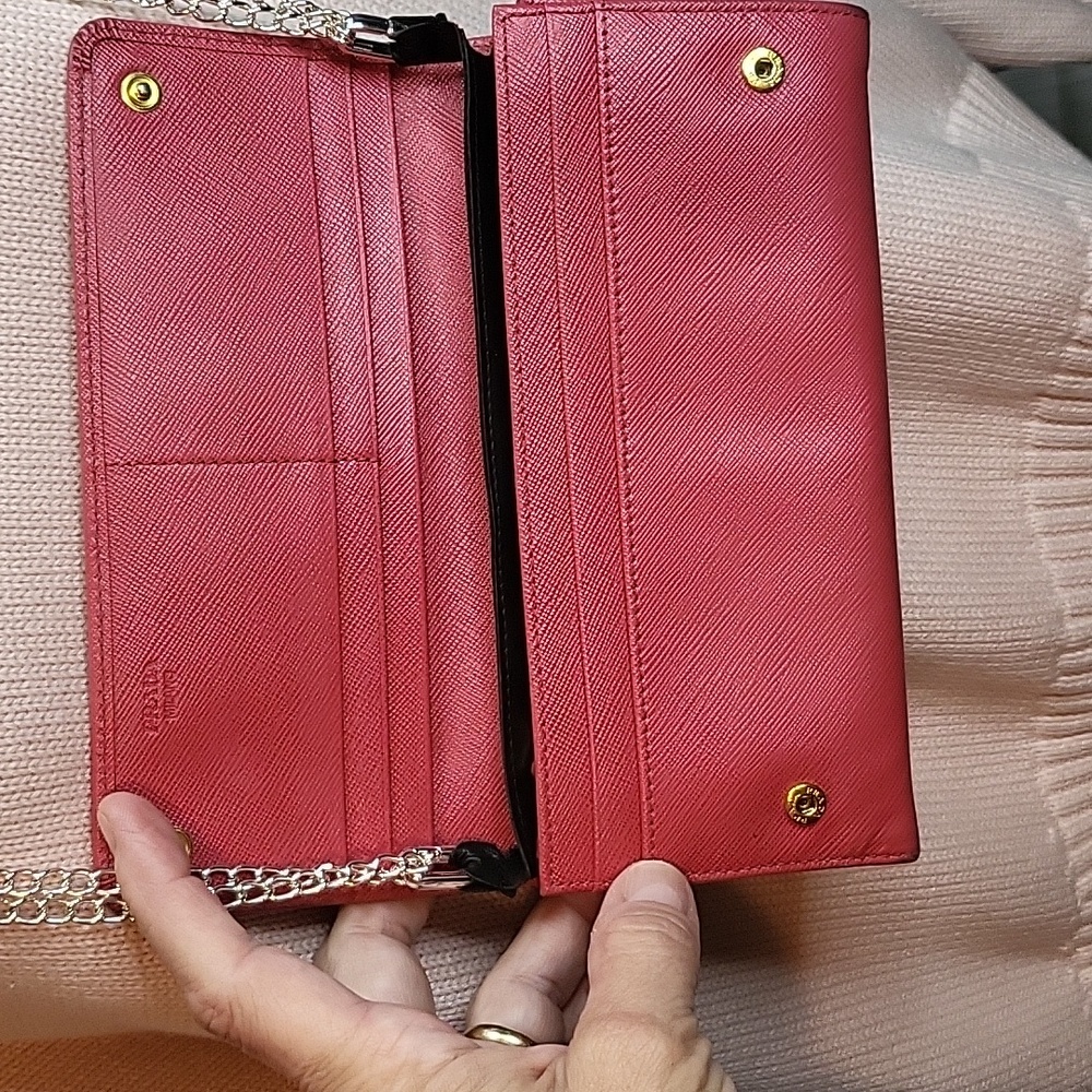 Prada Saffiano Bow Long Wallet in Pink - Picture 6 of 13